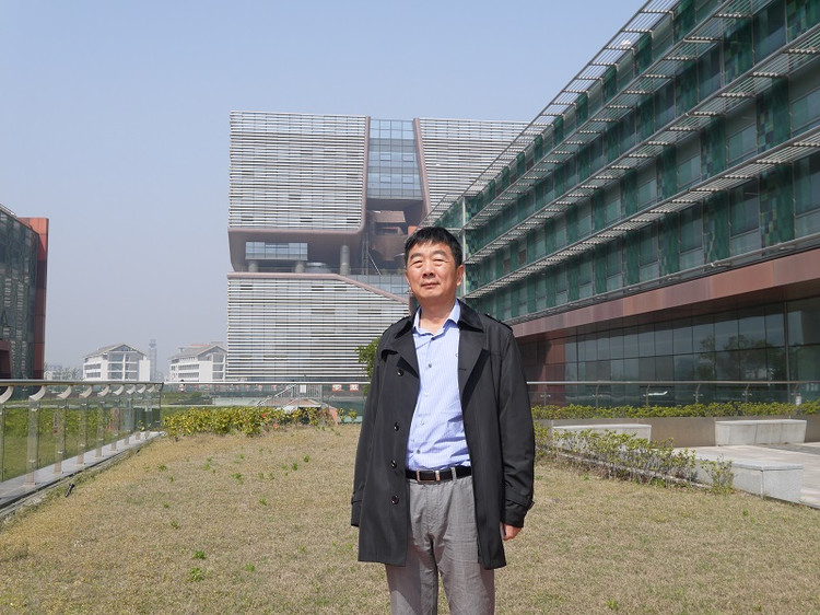 高等教育杀出血路需要外国大学