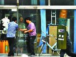 河北遵化副市长空手夺刀解救人质